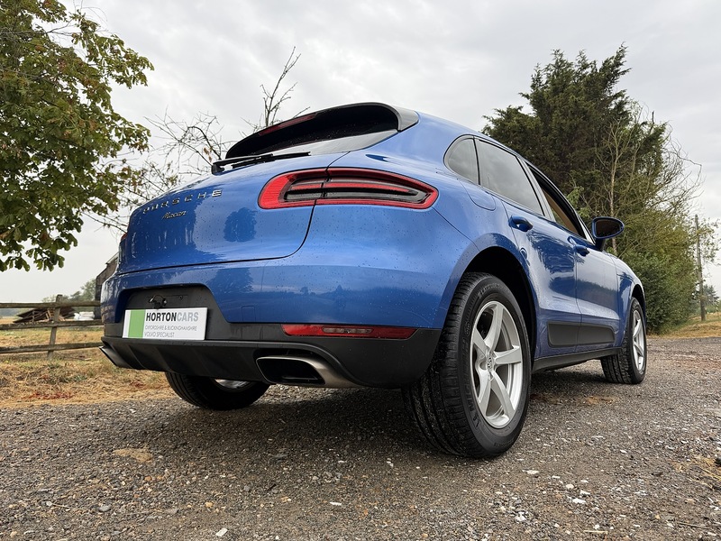 Porsche Macan 2.0T SUV 5dr Petrol PDK 4WD Euro 6 (s/s) (237 ps) - U2331