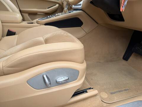 Porsche Macan 2.0T SUV 5dr Petrol PDK 4WD Euro 6 (s/s) (237 ps) - U2331