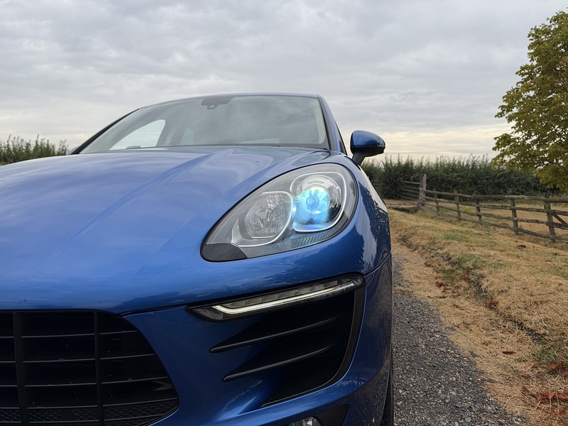 Porsche Macan 2.0T SUV 5dr Petrol PDK 4WD Euro 6 (s/s) (237 ps) - U2331