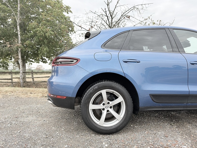 Porsche Macan 2.0T SUV 5dr Petrol PDK 4WD Euro 6 (s/s) (237 ps) - U2331