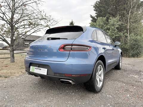 Porsche Macan 2.0T SUV 5dr Petrol PDK 4WD Euro 6 (s/s) (237 ps) - U2331