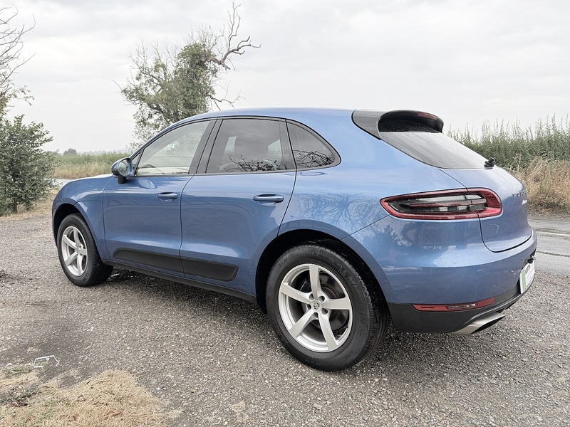 Porsche Macan 2.0T SUV 5dr Petrol PDK 4WD Euro 6 (s/s) (237 ps) - U2331