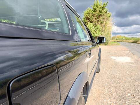 Volvo XC70 2.4 D5 SE Estate 5dr Diesel Geartronic AWD (224 g/km, 185 bhp) - U2338