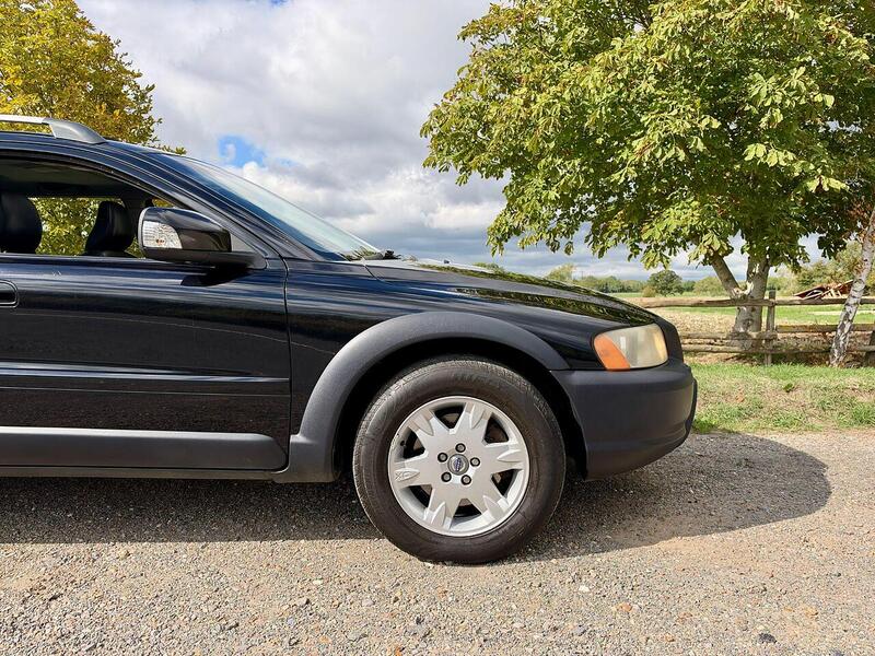 Volvo XC70 2.4 D5 SE Estate 5dr Diesel Geartronic AWD (224 g/km, 185 bhp) - U2338