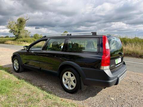 Volvo XC70 2.4 D5 SE Estate 5dr Diesel Geartronic AWD (224 g/km, 185 bhp) - U2338