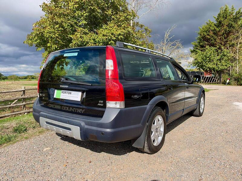 Volvo XC70 2.4 D5 SE Estate 5dr Diesel Geartronic AWD (224 g/km, 185 bhp) - U2338