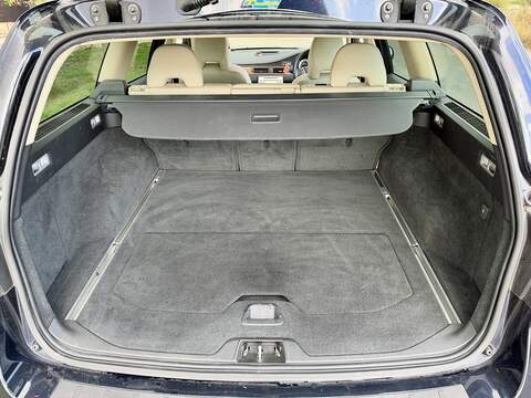 Volvo V70 T6 S Awd 3.0 5dr Estate Automatic Petrol - U2339