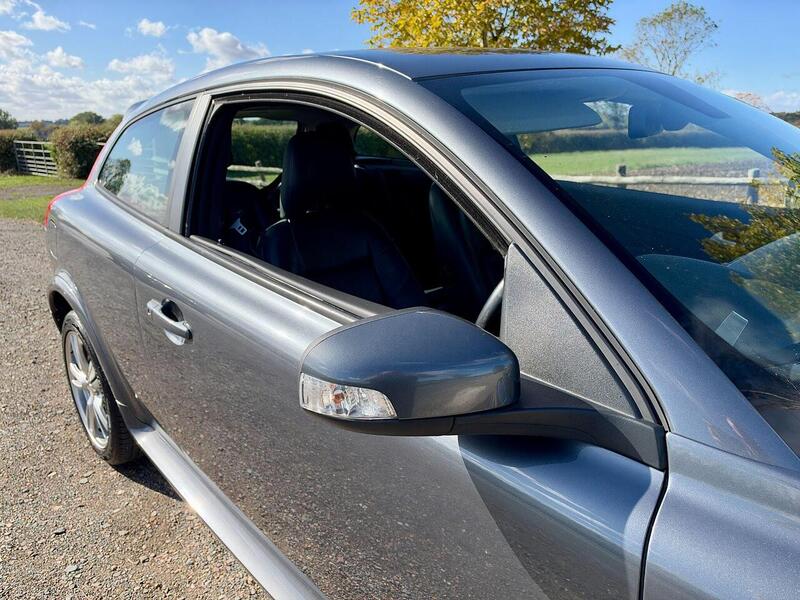 Volvo C30 2.0D SE Sport Coupe 2dr Diesel Manual (151 g/km, 134 bhp) - U2343