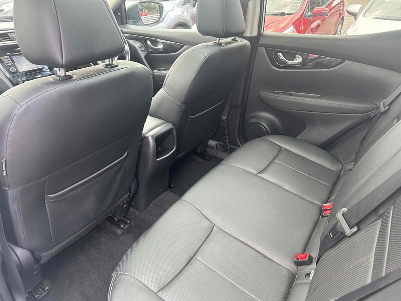 Nissan Qashqai dCi Tekna - U93488