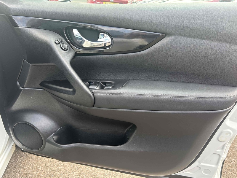 Nissan Qashqai dCi Tekna - U93488
