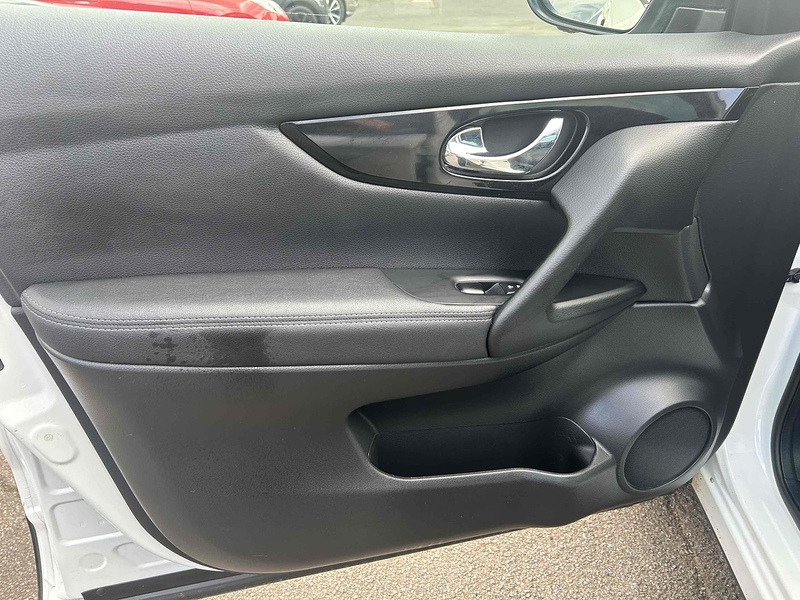 Nissan Qashqai dCi Tekna - U93488