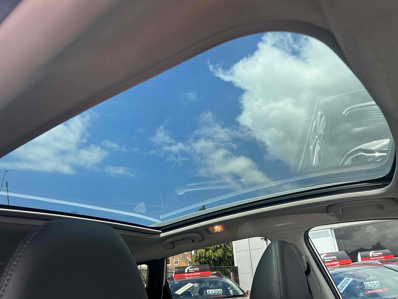Nissan Qashqai dCi Tekna - U93488