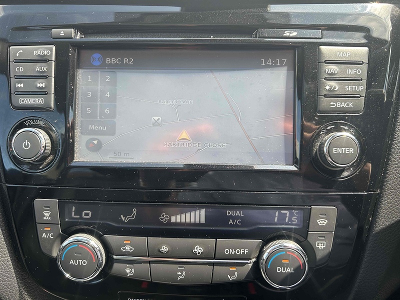 Nissan Qashqai dCi Tekna - U93488