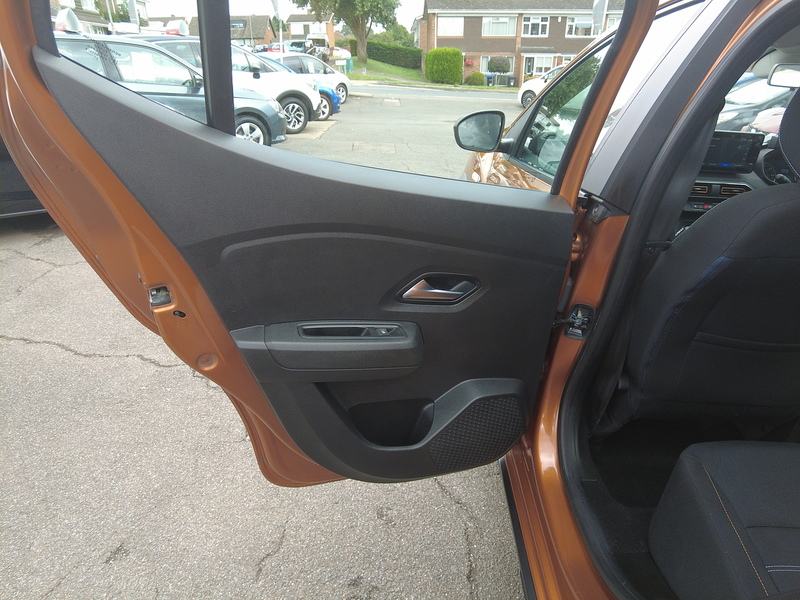 Dacia Sandero Stepway TCe Prestige - U93493