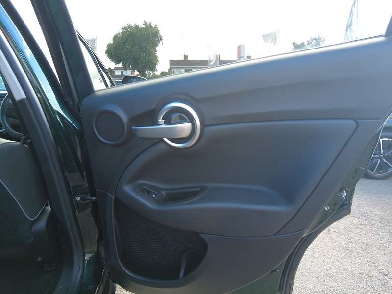 Fiat 500X MultiJetII Cross Plus - U93526