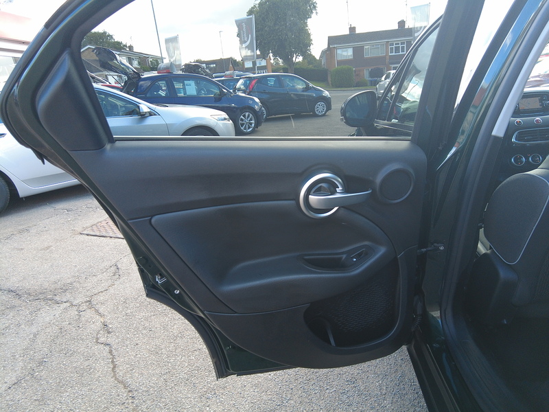 Fiat 500X MultiJetII Cross Plus - U93526