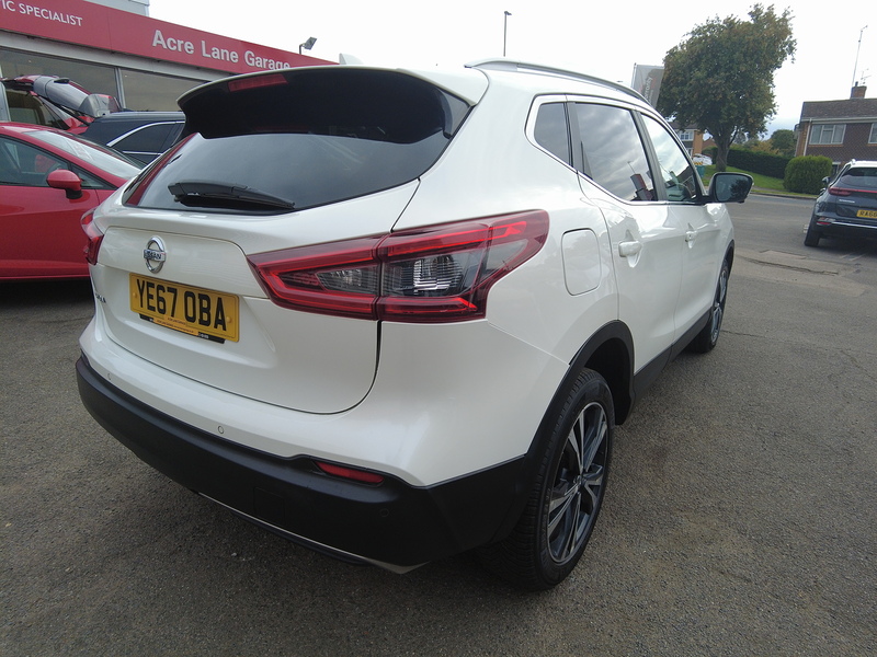Nissan Qashqai DIG-T N-Connecta - U93528