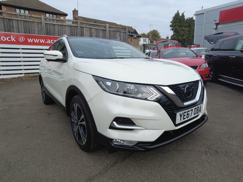 Nissan Qashqai DIG-T N-Connecta - U93528