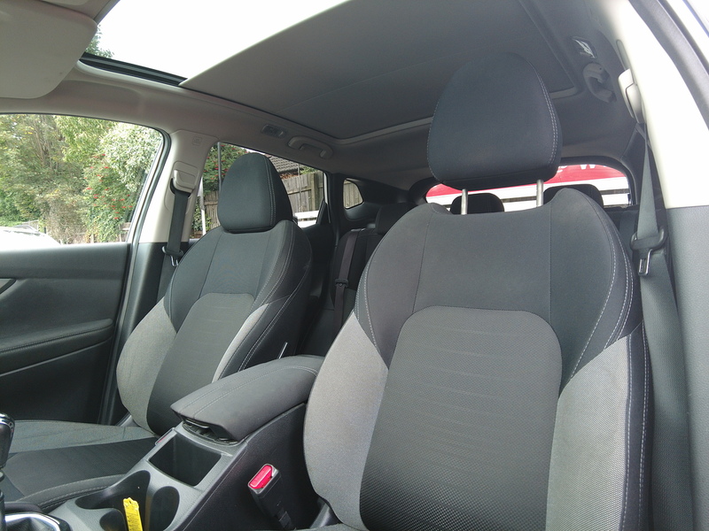 Nissan Qashqai DIG-T N-Connecta - U93528