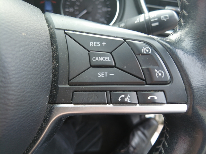 Nissan Qashqai DIG-T N-Connecta - U93528