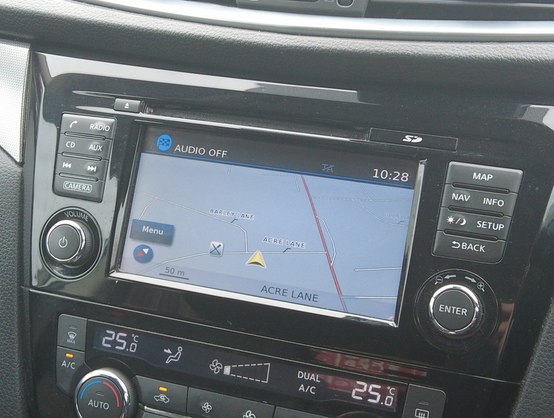 Nissan Qashqai DIG-T N-Connecta - U93528
