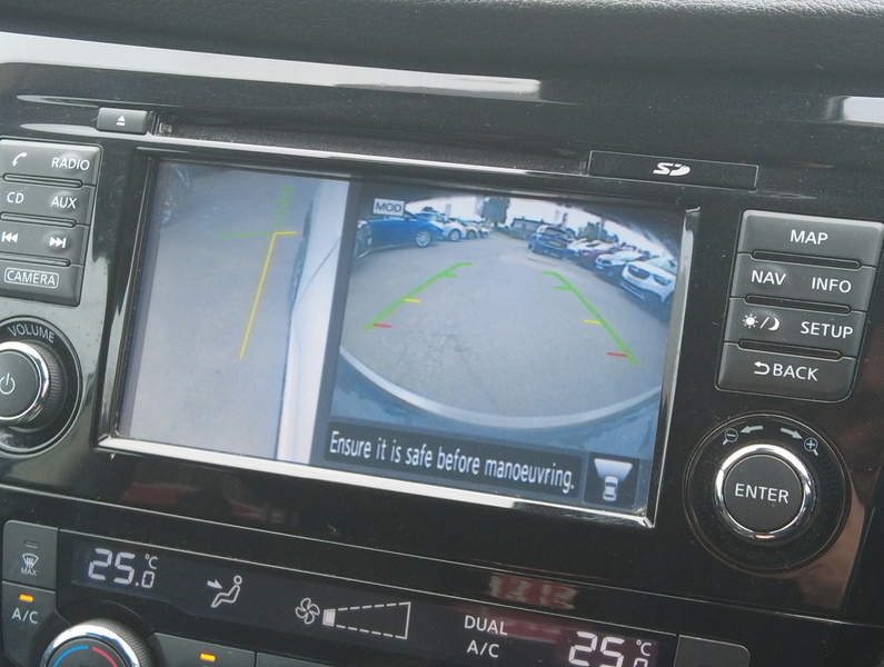 Nissan Qashqai DIG-T N-Connecta - U93528