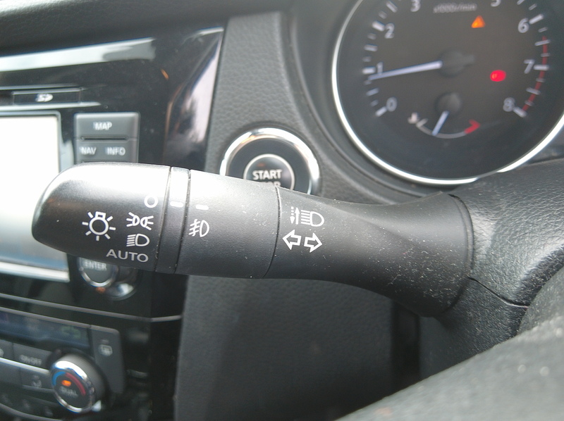 Nissan Qashqai DIG-T N-Connecta - U93528