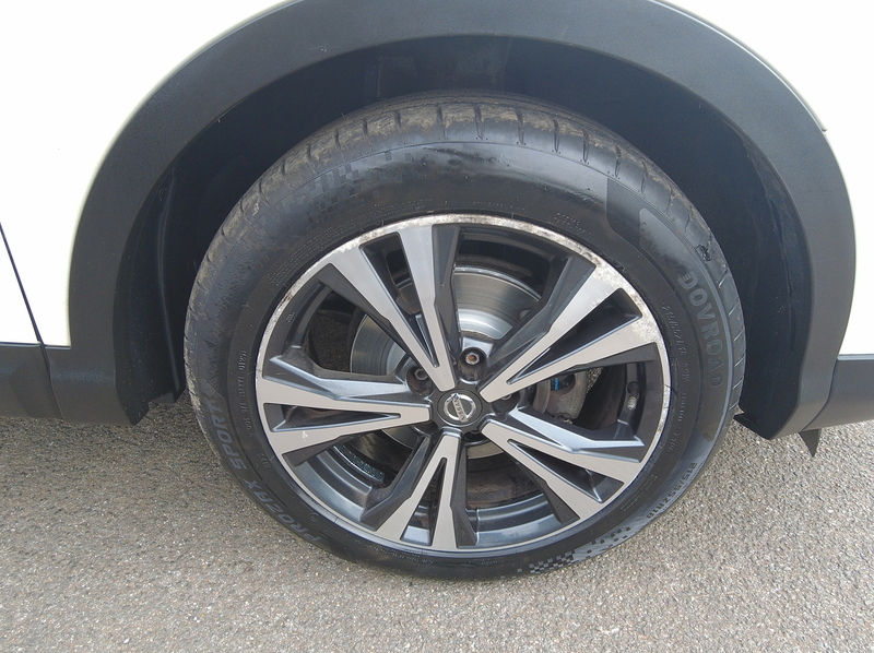 Nissan Qashqai DIG-T N-Connecta - U93528