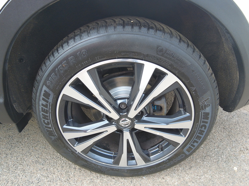 Nissan Qashqai DIG-T N-Connecta - U93528
