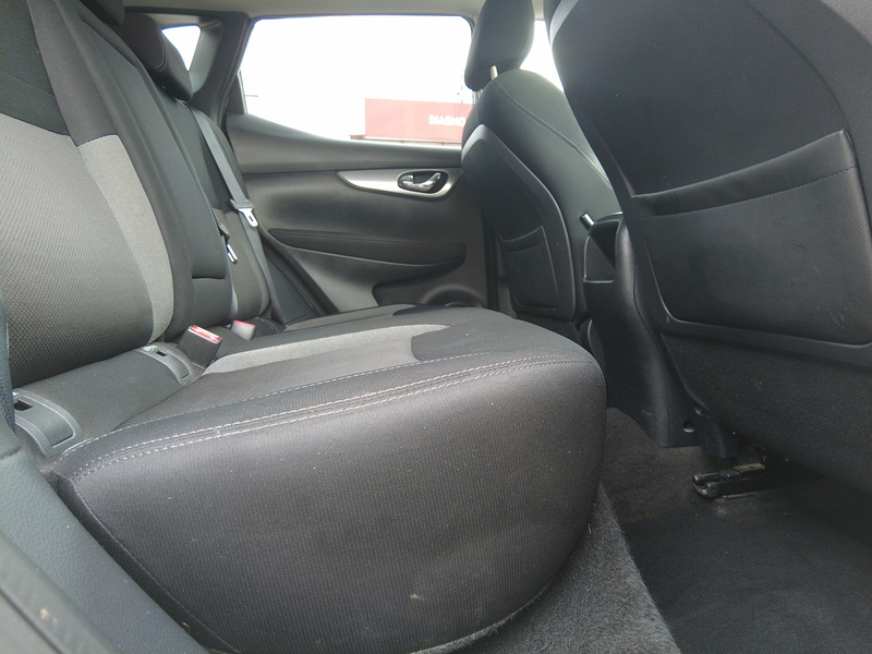Nissan Qashqai DIG-T N-Connecta - U93528