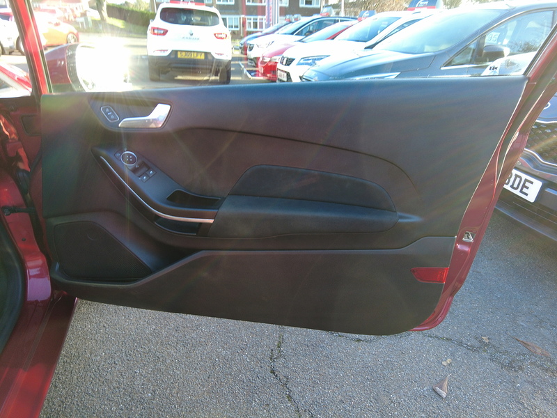 Ford Fiesta T EcoBoost Titanium - U93574