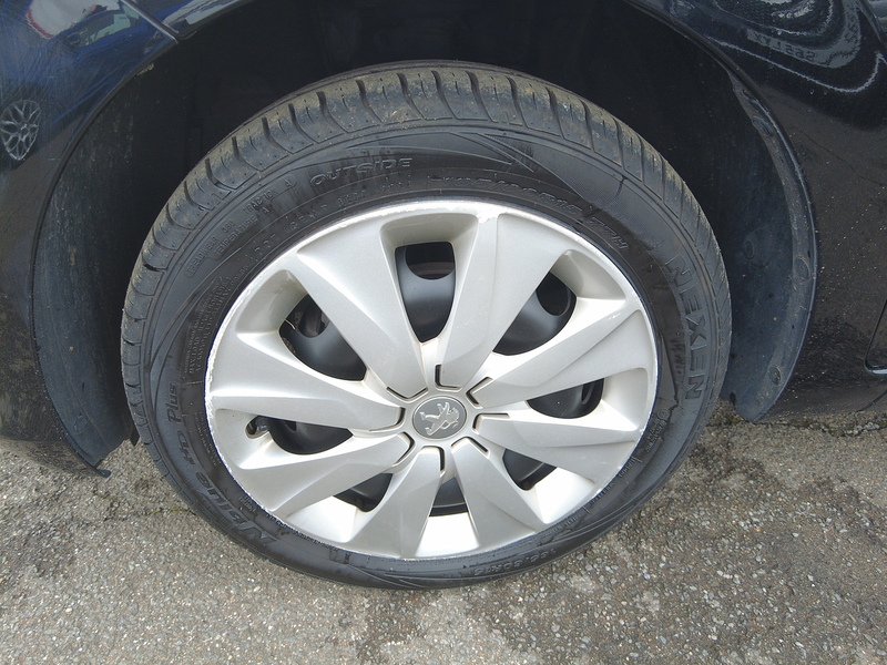 Peugeot 108 Active - U93575