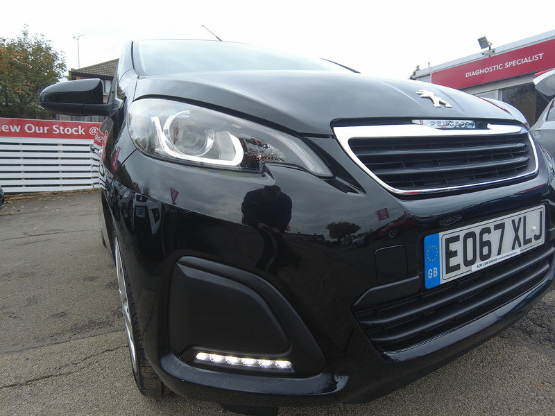 Peugeot 108 Active - U93575