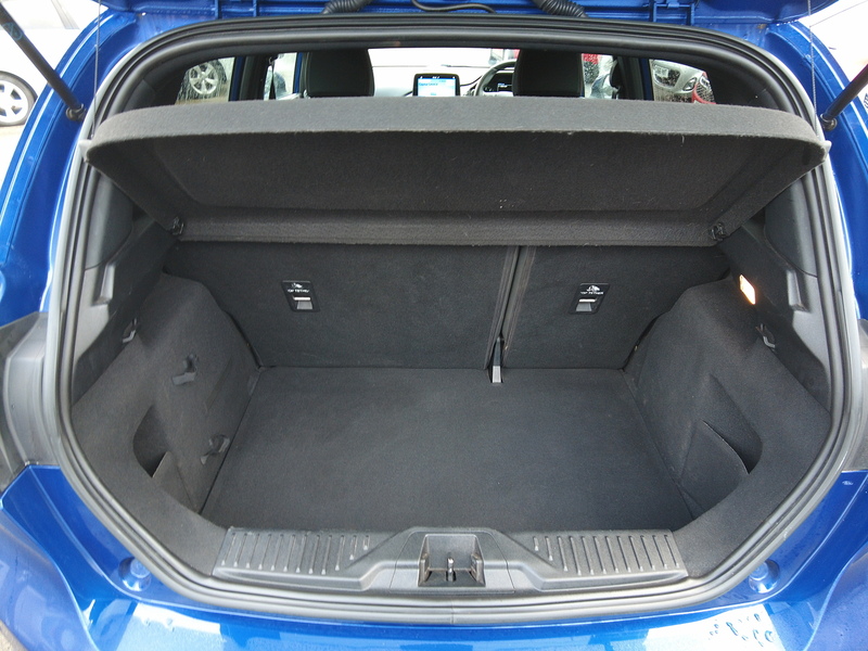 Ford Fiesta T EcoBoost ST-Line - U93605