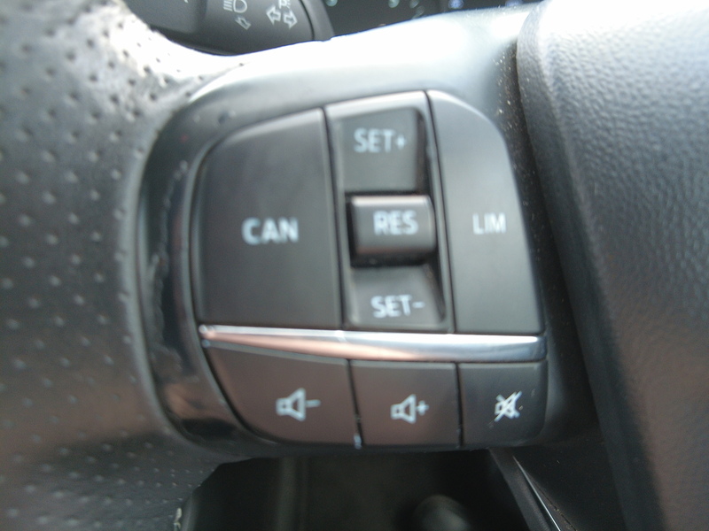 Ford Fiesta T EcoBoost ST-Line - U93605