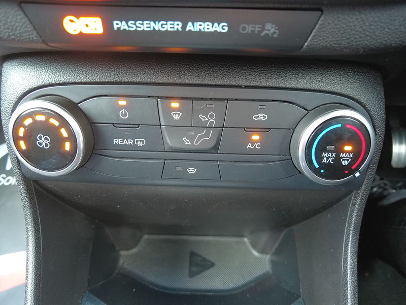 Ford Fiesta T EcoBoost ST-Line - U93605