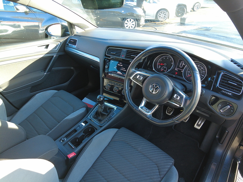 Volkswagen Golf TSI EVO R-Line - U93608