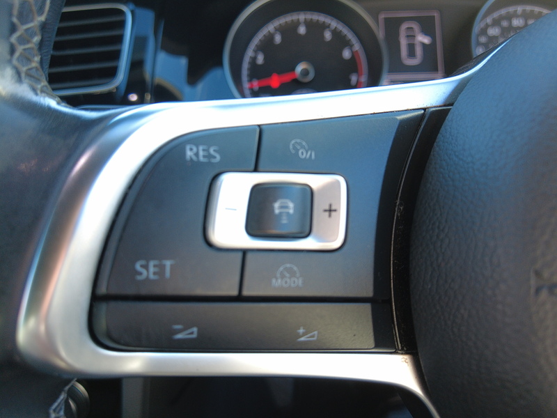 Volkswagen Golf TSI EVO R-Line - U93608