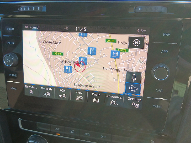 Volkswagen Golf TSI EVO R-Line - U93608