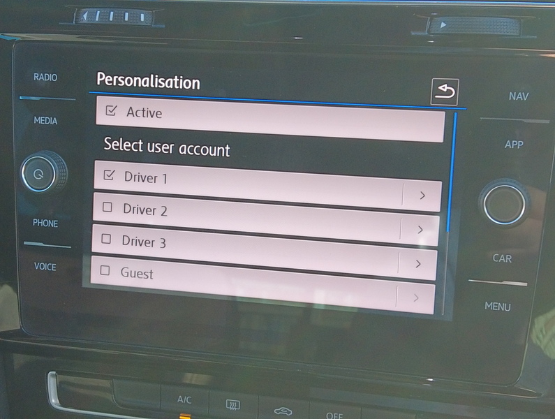 Volkswagen Golf TSI EVO R-Line - U93608