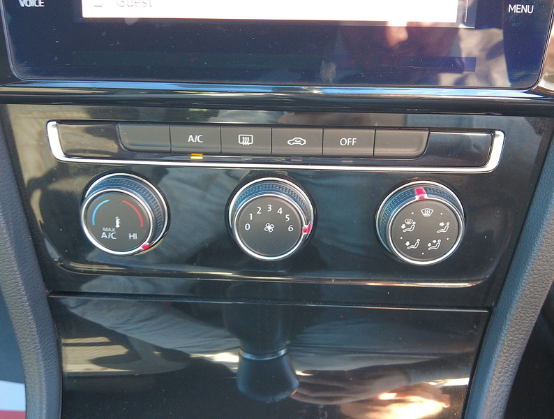 Volkswagen Golf TSI EVO R-Line - U93608