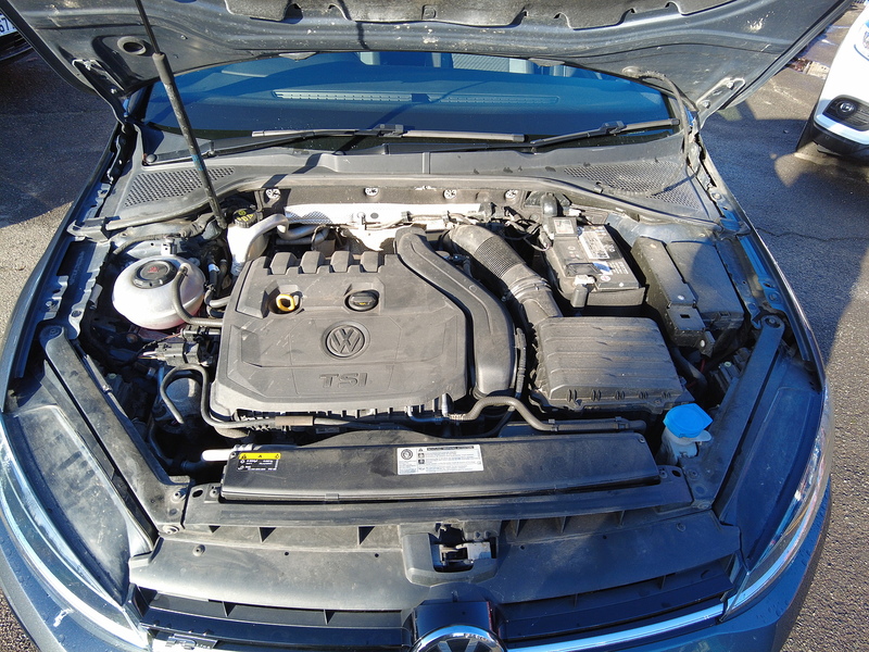 Volkswagen Golf TSI EVO R-Line - U93608