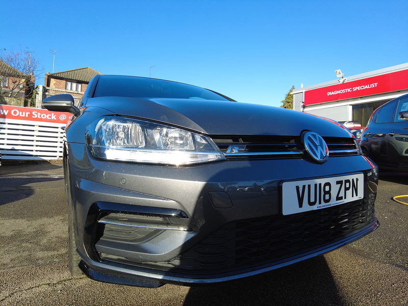 Volkswagen Golf TSI EVO R-Line - U93608