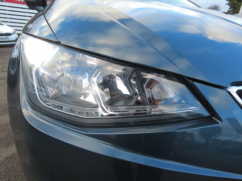 SEAT Ibiza MPI SE Technology - U93614