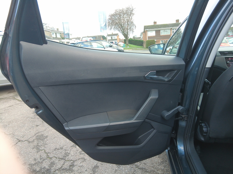 SEAT Ibiza MPI SE Technology - U93614