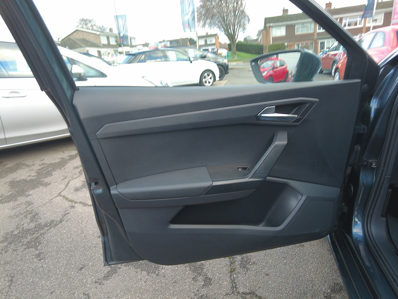 SEAT Ibiza MPI SE Technology - U93614