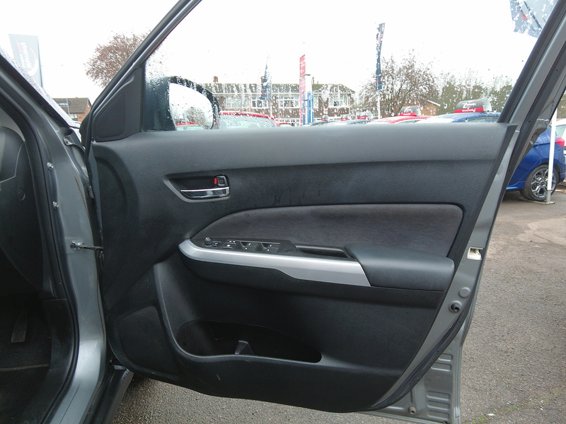 Suzuki Vitara SZ5 - U93620