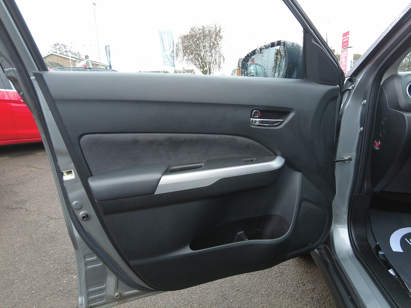 Suzuki Vitara SZ5 - U93620