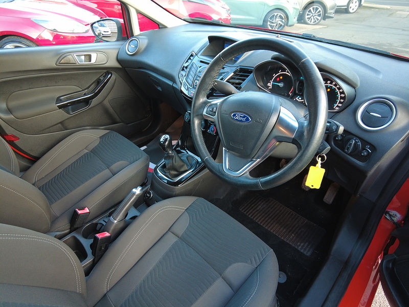 Ford Fiesta Zetec - U93621