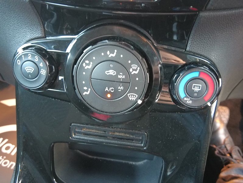 Ford Fiesta Zetec - U93621